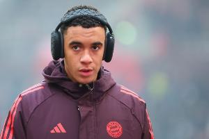 图片报：穆西亚拉希望欧冠16强时恢复巅峰状态 期待入选3月德国队