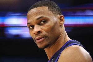 解说：最后时刻换上威少和德罗赞 克里斯蒂今天是真的想赢了