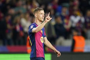 好起来了！世体：奥尔莫为巴萨各项赛事连续8场首发刷新个人纪录