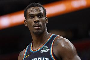 对抗拉满！米奇：活塞球员们一直在规则边缘试探 但他们并未越界