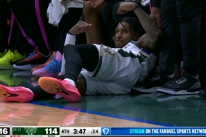 挑大梁！小凯文·波特三分投进还要加罚 已砍下30分