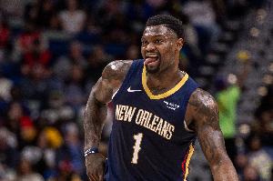 内线无敌！锡安上半场12中6得到13分4板2断1帽 得分两队最高