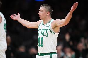 被队友带飞！普理查德13中2&三分5中0仅拿8分6板4助1断