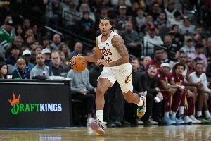 打得可以！泰森替补10中5得到12分8板并填满数据栏 正负值+13