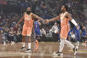 赢下关键战！骑士近9战8胜 战绩持平尼克斯因交手劣势暂排东部第4