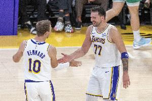 肯纳德：这种令人痛心的失利并不容易消化 但这是NBA的一部分