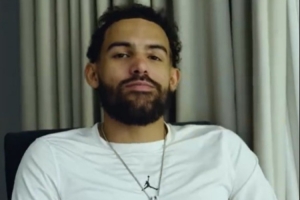 特雷·杨：祝中国的球迷朋友新年快乐 好运马上来 感谢你们的支持