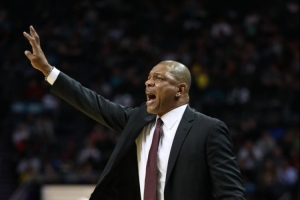 老里：支持季后赛穿西装 但我得减肥了 我之前的西装都穿不上了