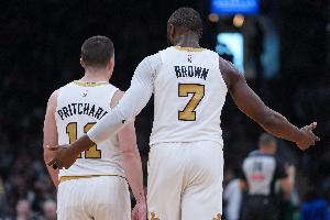 解说：布朗末节跑不动&普理查德失去手感 连续客场+高原输球正常