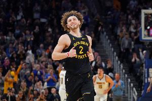 正负值+16！波杰姆斯基半场7中3贡献9分6板6助 也有3失误