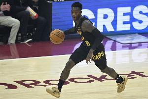 阿伦：我对施罗德充满信心 他是一名老将他知道如何组织进攻