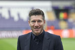 摩纳哥主帅：两场对阵巴黎都被罚下一人，但表现足以让我们自豪