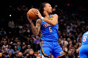 戴格诺特：杰林·威廉姆斯拼劲十足 我们的进攻都围绕他展开