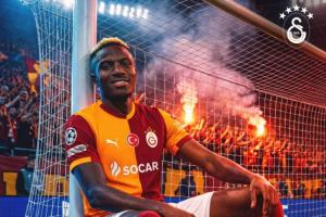 高薪高能！27岁奥斯梅恩欧冠8场7球杀入16强 年薪1500万劝退多队