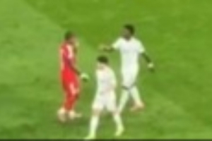 赛后向维尼修斯要球衣！西媒：卡布拉尔没要到，还向本菲卡做说明