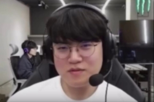 Gumayusi：现役里没人结婚吗？相赫哥不结吗？他不是现役最高龄吗