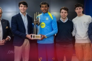 巴萨小将亚马尔荣膺阿尔多·罗维拉奖，连续第二年获奖