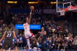 有李凯尔的感觉！阿门慢节奏欧洲步抛投得分