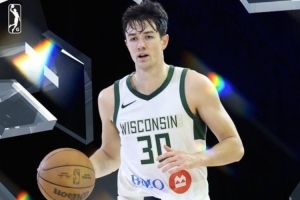 G联盟场均20.4分4.6板！Scotto：雄鹿已与科马克·瑞安签双向合同