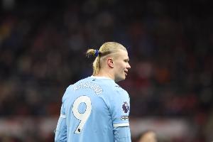 哈兰德生涯6次对阵皇马战绩2胜2平2负，贡献3球1助攻