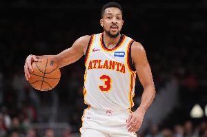 还有一战之力！麦科勒姆半场13中9砍下22分并列全场最高