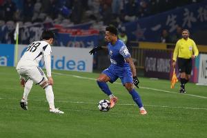 热身赛半场：山东泰山0-5上海申花！拉唐帽子戏法