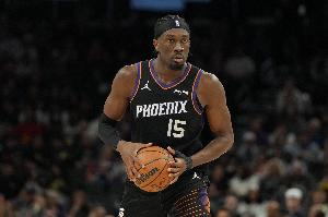 比艾顿强多了！马威13分钟砍下4分10篮板 揽下5个前场篮板