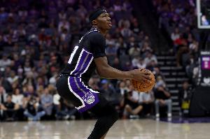 一球不丢！普洛登7中7高效得到19分4板 最后52秒关键三分很给力