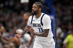 全靠你了！马绍尔半场15中9砍下23分6板3助 首节5中5独揽13分