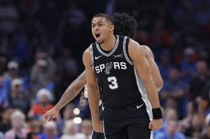 找回状态！凯尔登替补7中6高效拿下13分4板1断