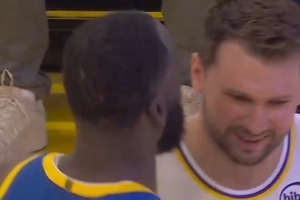 情商没得说！追梦开场时和东契奇拥抱致意 并祝其生日快乐