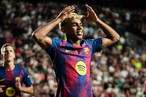 亚马尔本赛季西甲已进12球，成为历史第5位单赛季10+球的U19球员