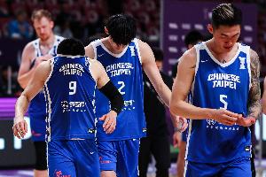 媒体人：一旦高柏铠下场 中国台北男篮内线完全顶不住中国男篮