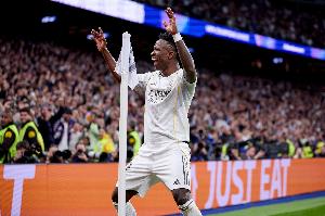 阿斯：维尼修斯已经成为决定性球员，没人再质疑他的续约必须落地