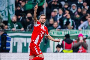 凯恩本赛季前24轮德甲比赛已打进30球，联赛历史仅次于莱万的31球