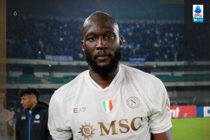 完成绝杀！卢卡库当选维罗纳1-2那不勒斯的全场最佳球员