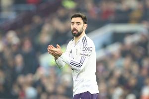 英媒：曼联希望B费能再留一年，内部人士称球员自己也倾向于留队