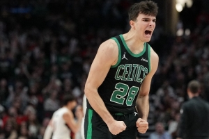 28号秀！冈萨雷斯砍下18分16板3断2帽 队史新秀赛季仅伯德做到过