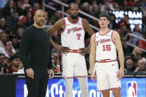 键盘侠|乌度卡的噩梦：小谢打42分钟！美球迷：下场小谢就得替补