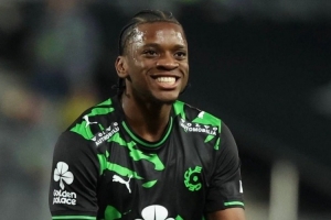 德天空：斯图加特将纳齐尼奥视为夏窗选择，已进行初步洽谈