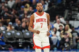 37岁155天！杜兰特连续三场砍下30+ 火箭队史最老球员