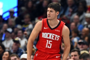 全面！谢泼德近4战场均20.3分5.3助2.5断1.3帽 三分命中率44.4%