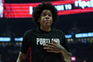 Scotto：开拓者将裁掉双向合同后卫贾旺特·库克