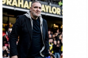 记者：勒沃库森等多家俱乐部关注曼联门将球探科顿