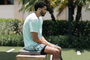 塔图姆晒短片回顾跟腱断裂康复过程 老詹评论鼓励：