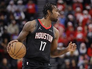 火媒：伊森必须要更聪明些 别让自己被驱逐 球队需要他