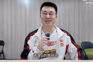 小虎：上次做活动摸过GALA的腹肌，确实是真的，不是P的图