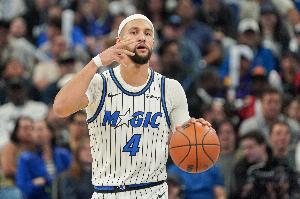 萨格斯：我是跟随杰旺·卡特脚步剃了光头 这是新的转变新的开始