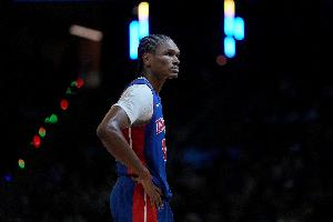 16分6板6助4断！活塞主帅：奥萨尔很全面 数据体现不出来其作用