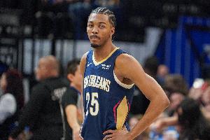 争冠球队馋疯了！墨菲15中7拿21分8板4助2断 首节&第三节得分上双